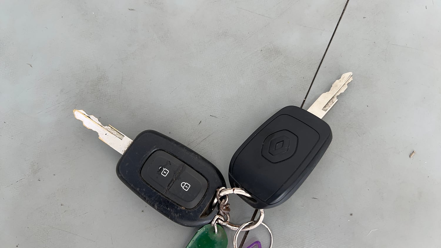 Used 2016 Renault Kwid RXT CNG (Outside Fitted) Cng Manual extra CAR KEY VIEW