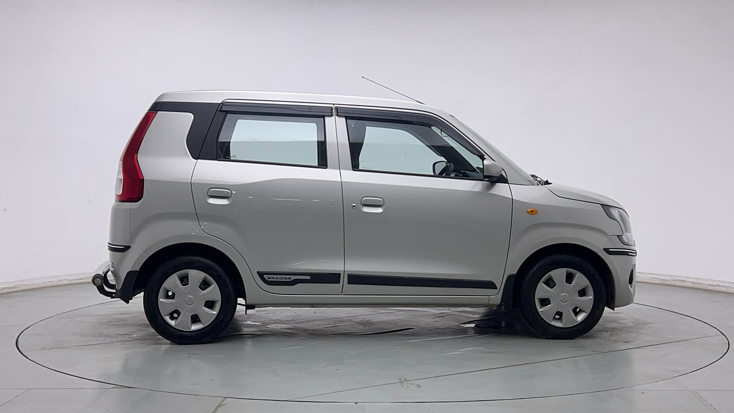 Used 2025 Maruti Suzuki Wagon R VXI 1.0 Petrol Manual exterior RIGHT SIDE VIEW
