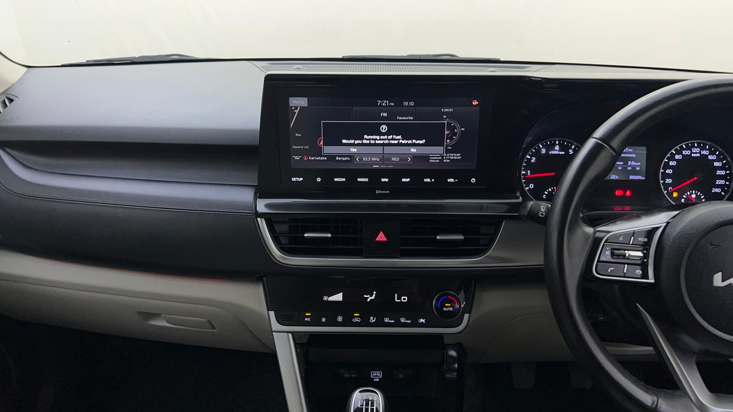 Used 2022 Kia Seltos HTX 1.5 Petrol Manual interior MUSIC SYSTEM & AC CONTROL VIEW