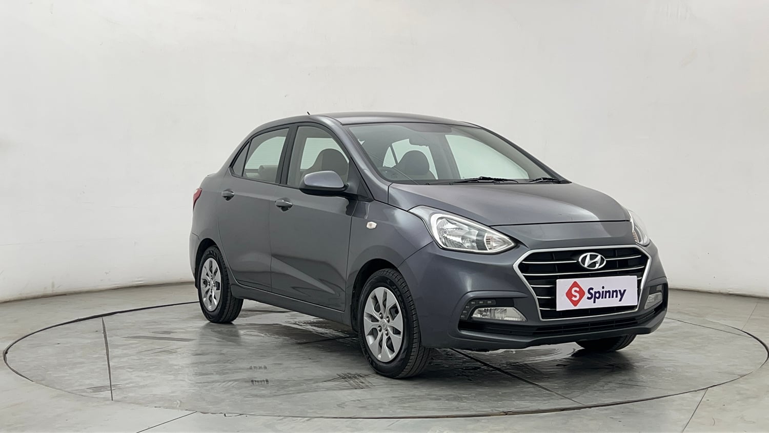 Used 2019 Hyundai Xcent S Petrol Manual exterior RIGHT FRONT CORNER VIEW