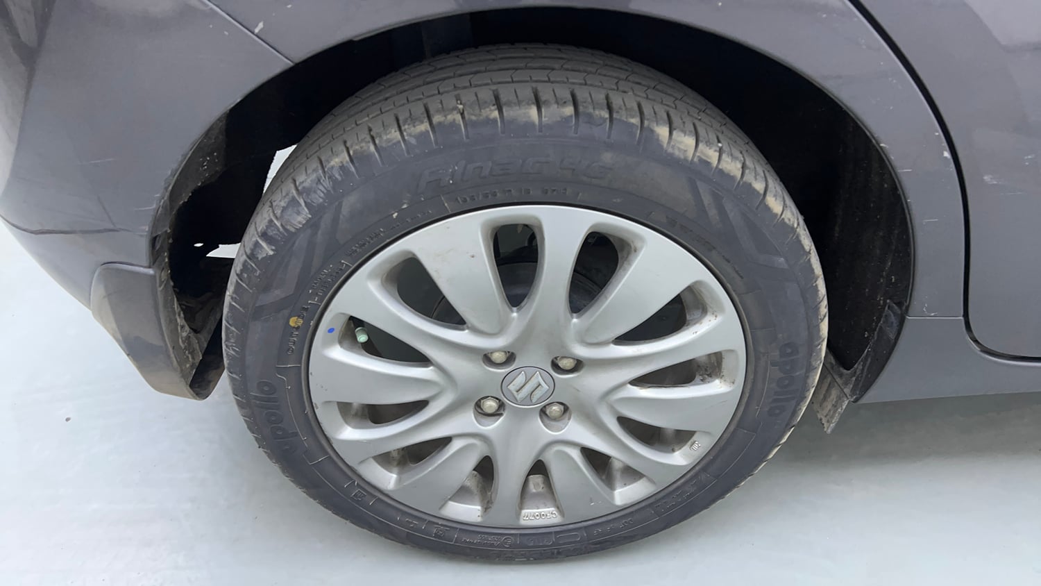 Used 2016 Maruti Suzuki Baleno Alpha 1.2 Petrol Manual tyres RIGHT REAR TYRE RIM VIEW