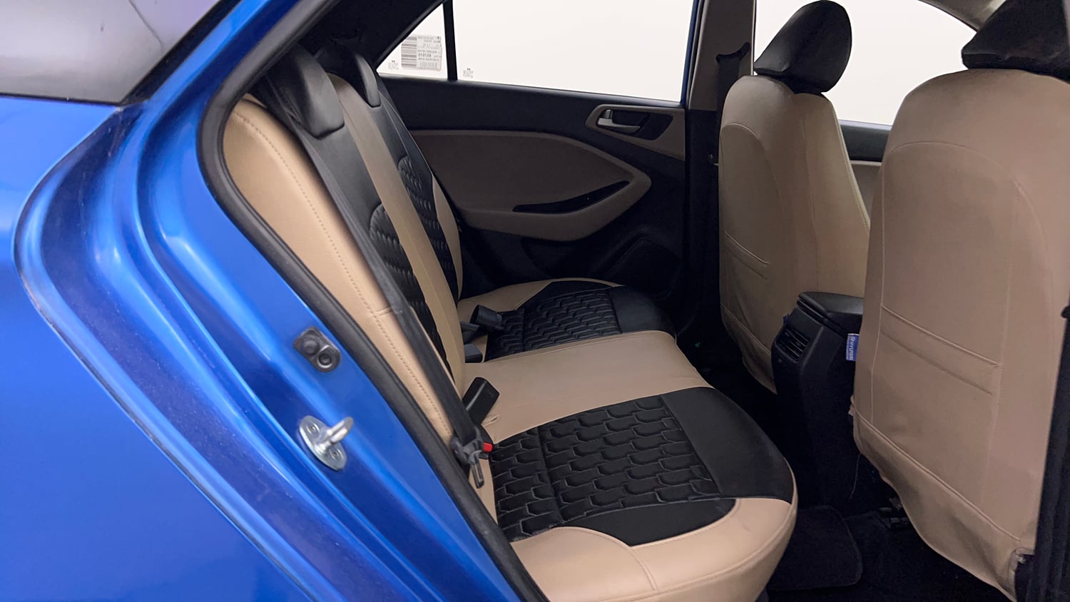 Used 2019 Hyundai Elite i20 Sportz Plus 1.2 CVT Petrol Automatic interior RIGHT SIDE REAR DOOR CABIN VIEW