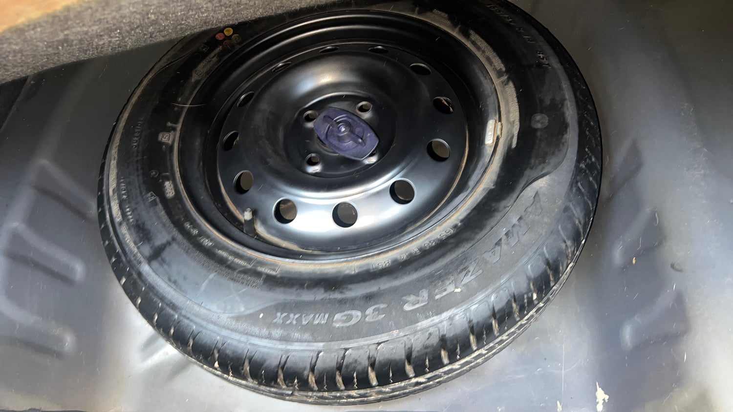 Used 2020 Maruti Suzuki Dzire VXi AGS Petrol Automatic tyres SPARE TYRE VIEW