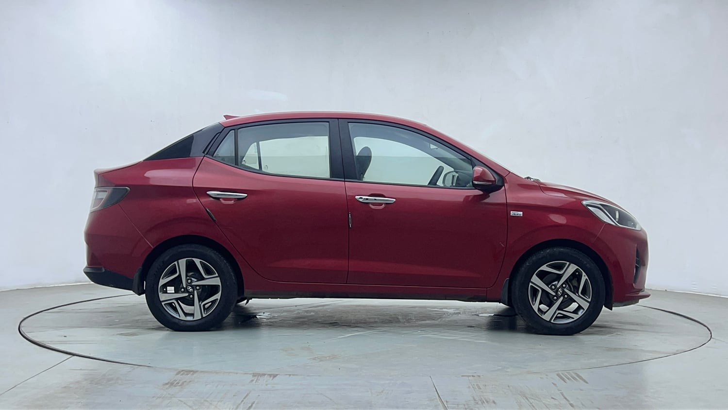 Used 2021 Hyundai Aura SX Plus 1.2 AMT Petrol Petrol Automatic exterior RIGHT SIDE VIEW
