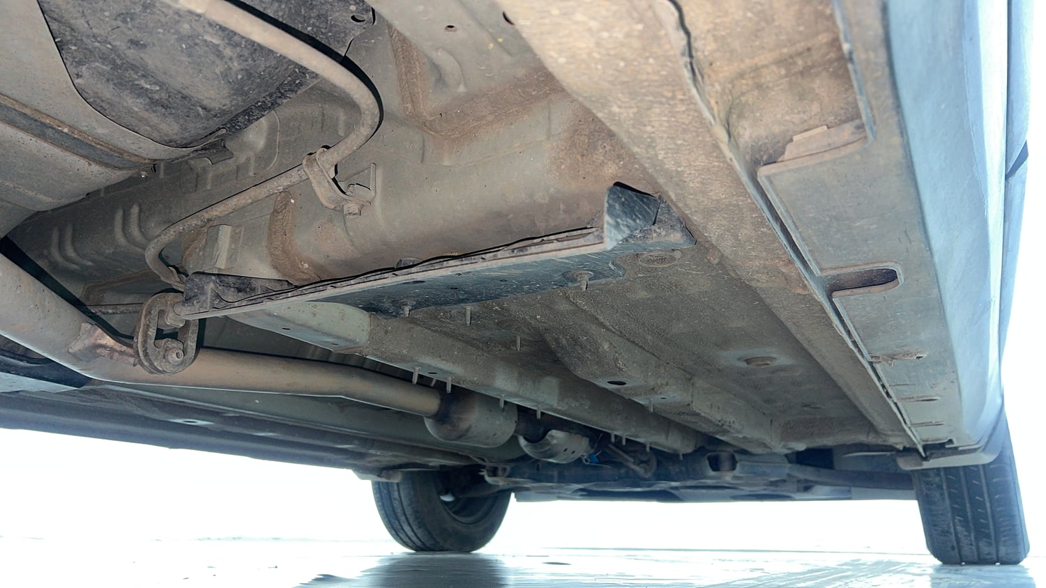 Used 2023 Kia Seltos HTK 1.5 Petrol Manual extra REAR RIGHT UNDERBODY VIEW