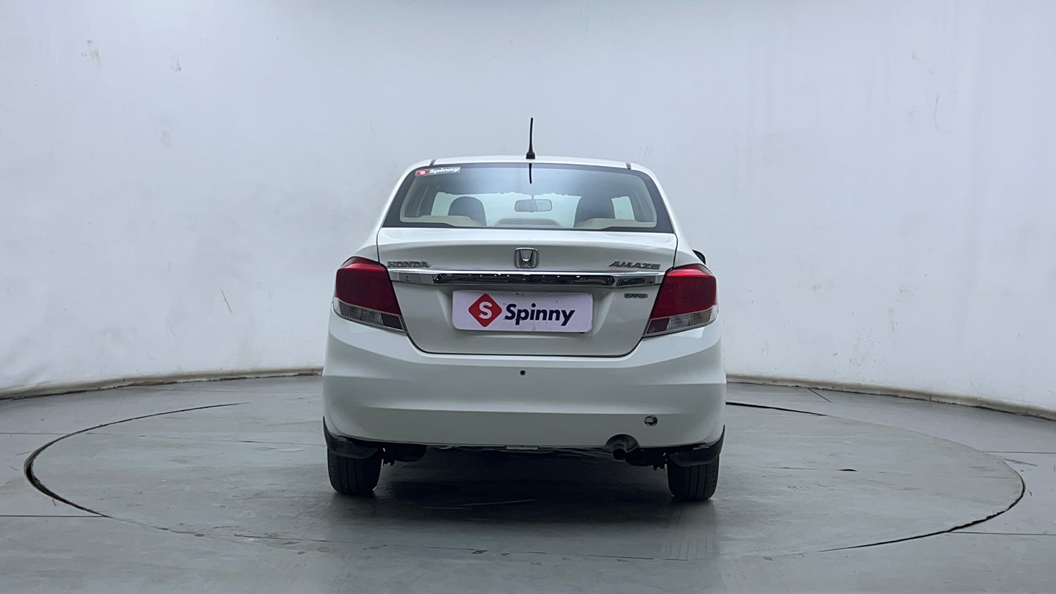 Used 2015 Honda Amaze 1.5 S i-DTEC Diesel Manual exterior BACK VIEW