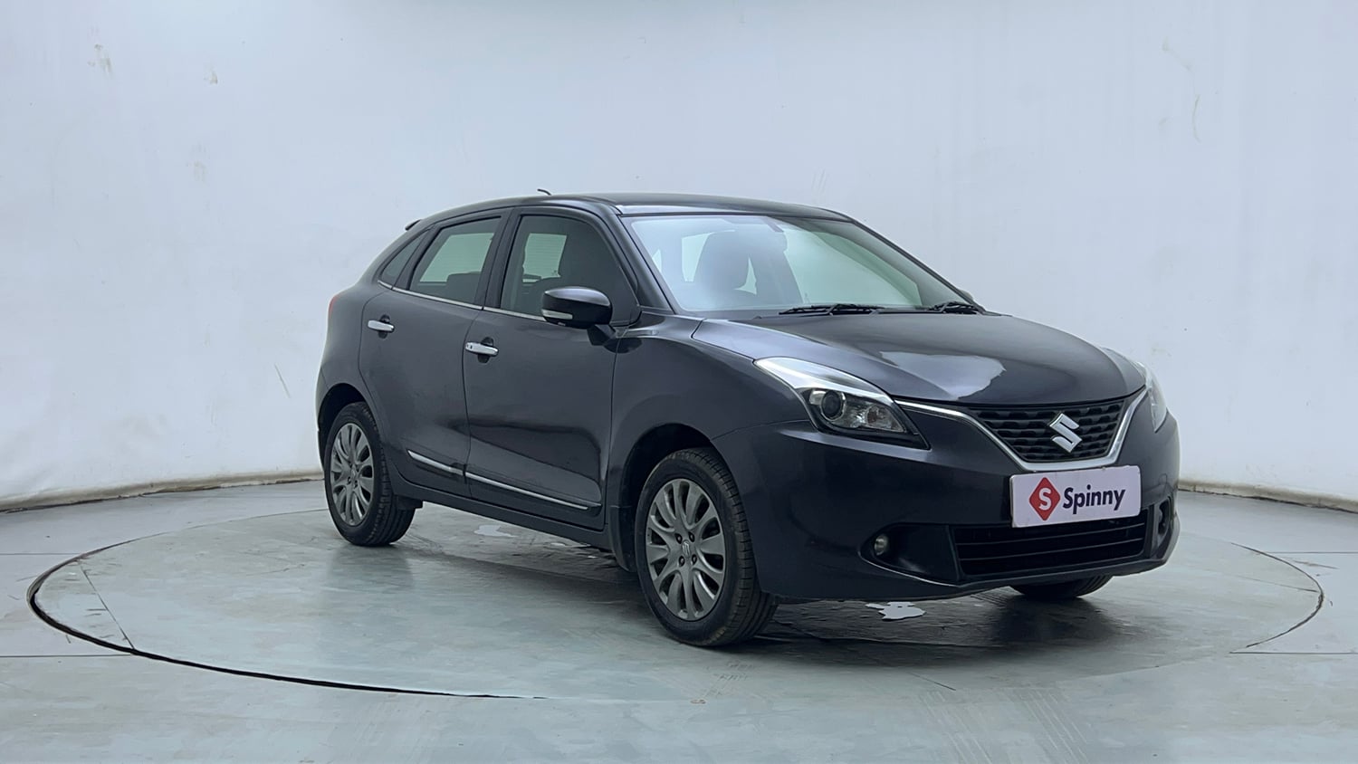 Used 2016 Maruti Suzuki Baleno Alpha 1.2 Petrol Manual exterior RIGHT FRONT CORNER VIEW