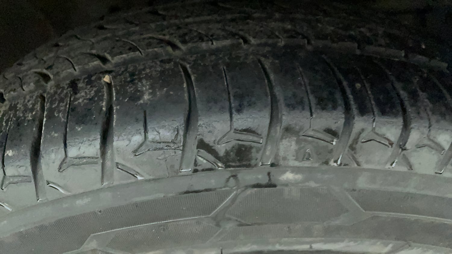 Used 2017 Honda City V Petrol Manual tyres RIGHT FRONT TYRE TREAD VIEW