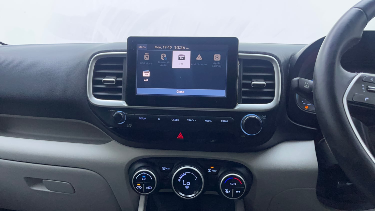 Used 2023 Hyundai Venue SX 1.5 CRDi Diesel Manual interior MUSIC SYSTEM & AC CONTROL VIEW