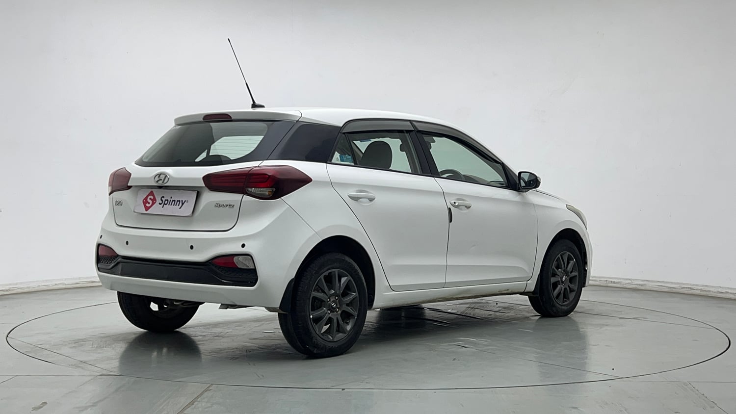 Used 2020 Hyundai Elite i20 Sportz Plus 1.2 Petrol Manual exterior RIGHT REAR CORNER VIEW