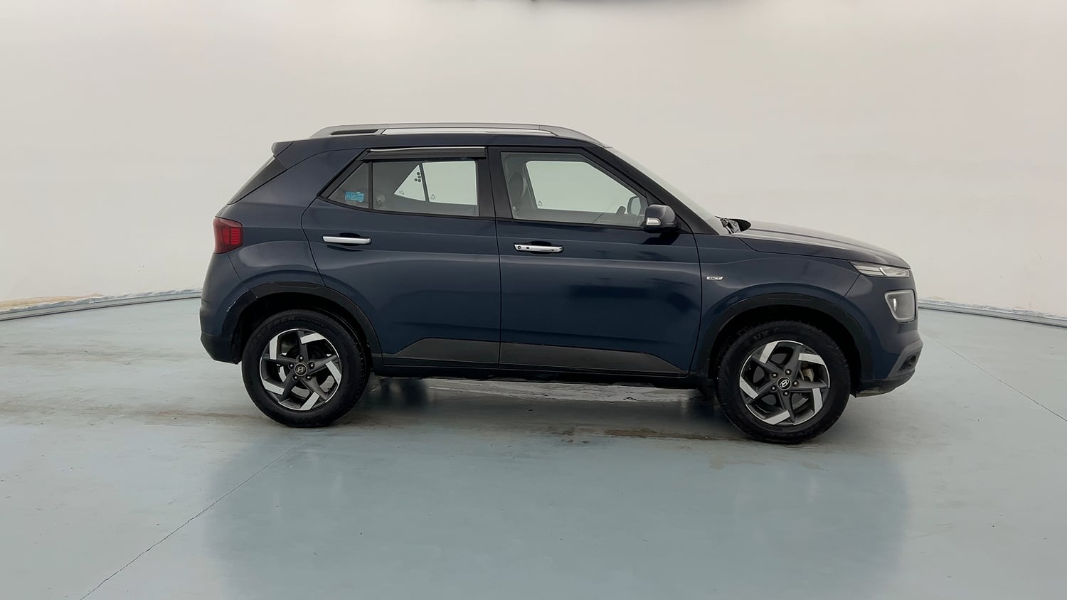 Used 2019 Hyundai Venue SX Plus 1.0L Turbo DCT Sport Petrol Automatic exterior RIGHT SIDE VIEW