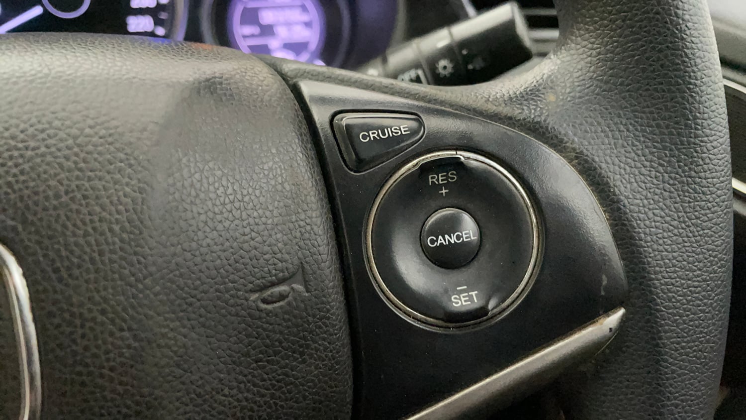 Used 2017 Honda City V Petrol Manual top_features Cruise control