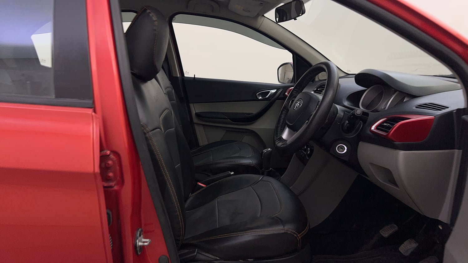 Used 2016 Tata Tiago Revotron XZ w/o Alloy Petrol Manual interior RIGHT SIDE FRONT DOOR CABIN VIEW