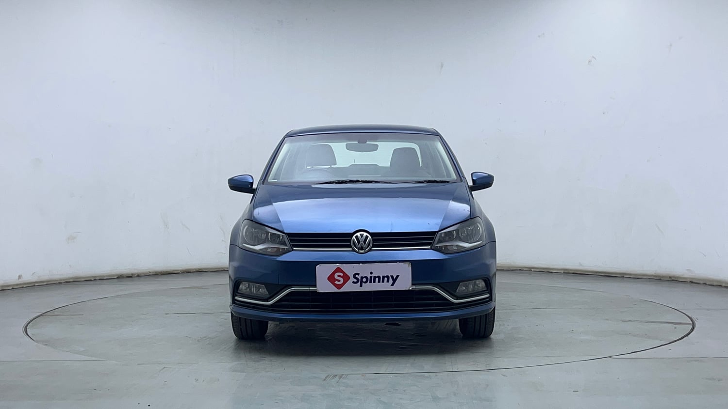 Used 2016 Volkswagen Ameo Highline1.2L (P) Petrol Manual exterior FRONT VIEW