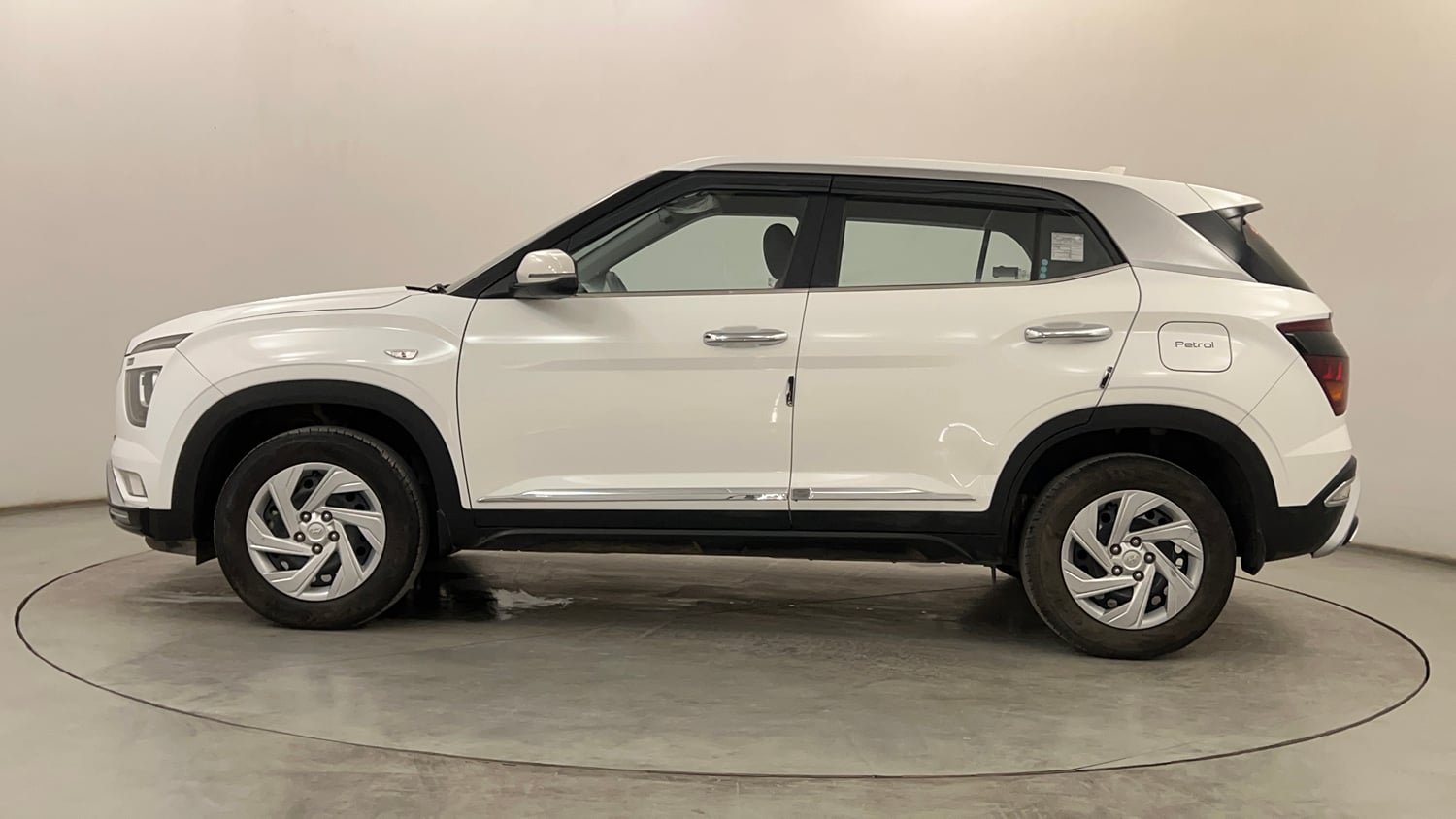 Used 2023 Hyundai Creta E 1.5 Petrol Petrol Manual exterior LEFT SIDE VIEW