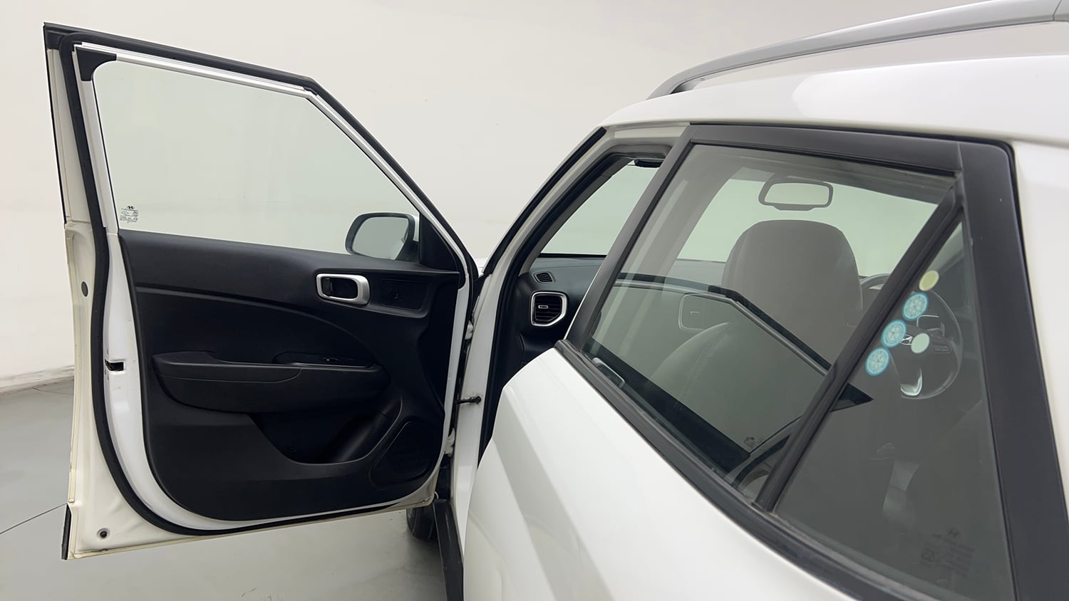 Used 2019 Hyundai Venue SX Plus 1.0 Turbo DCT Petrol Automatic interior LEFT FRONT DOOR OPEN VIEW