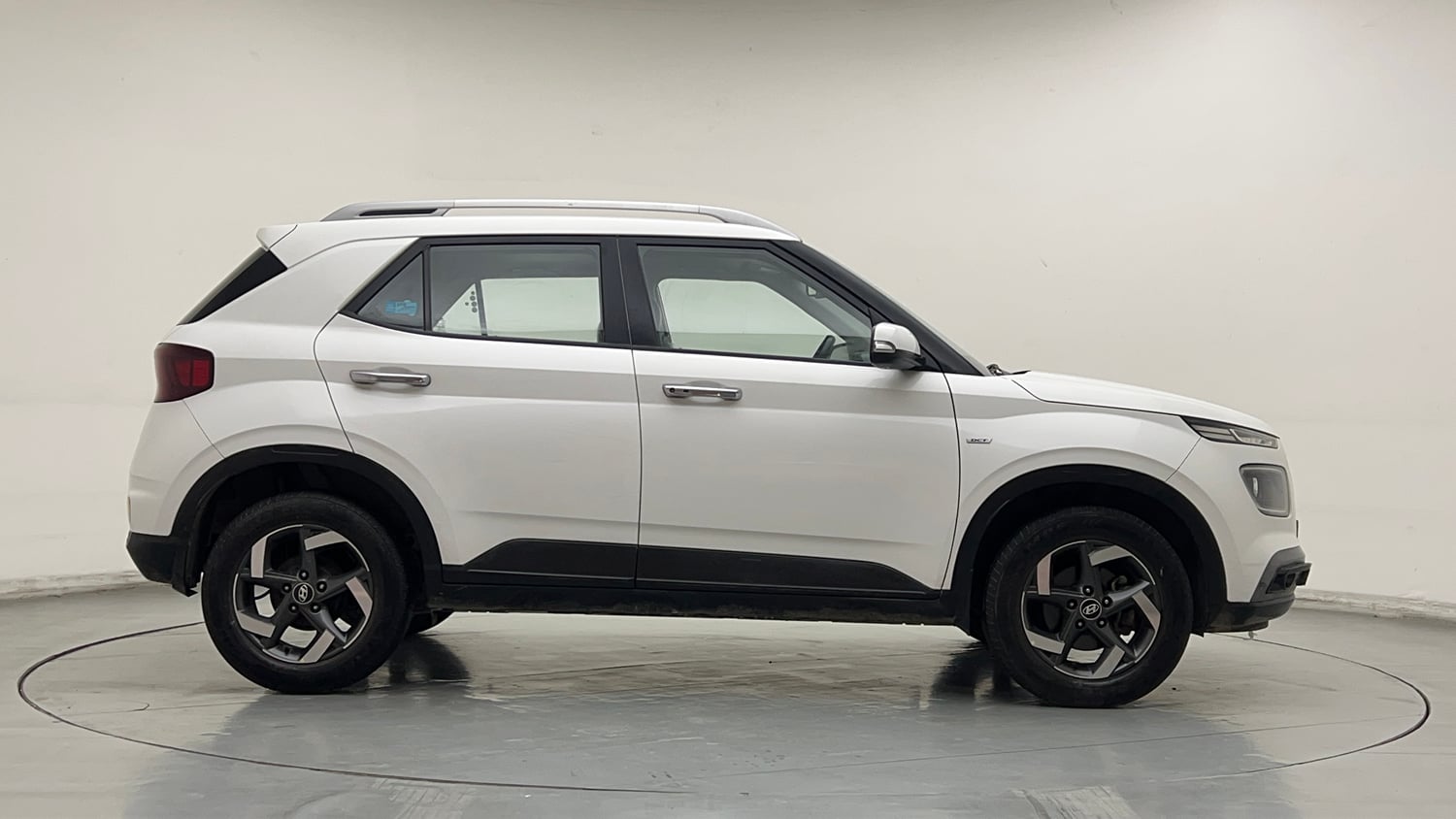 Used 2019 Hyundai Venue SX Plus 1.0 Turbo DCT Petrol Automatic exterior RIGHT SIDE VIEW