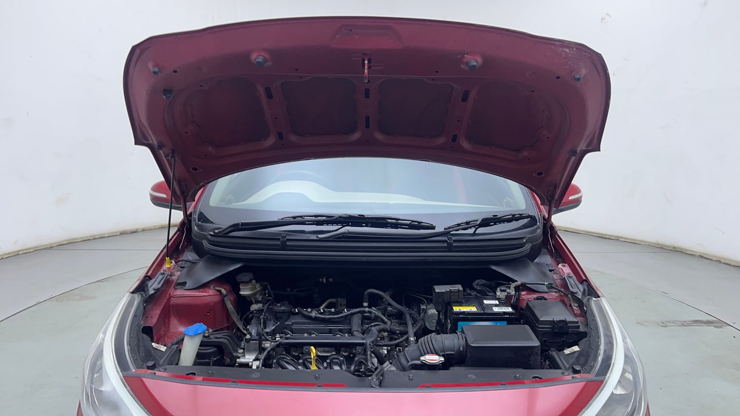 Used 2020 Hyundai Elite i20 Sportz Plus 1.2 Petrol Manual engine ENGINE & BONNET OPEN FRONT VIEW