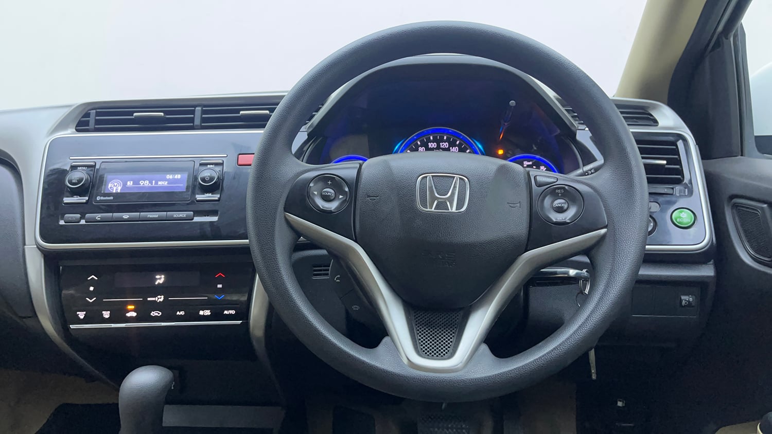 Used 2015 Honda City SV CVT Petrol Automatic interior STEERING VIEW