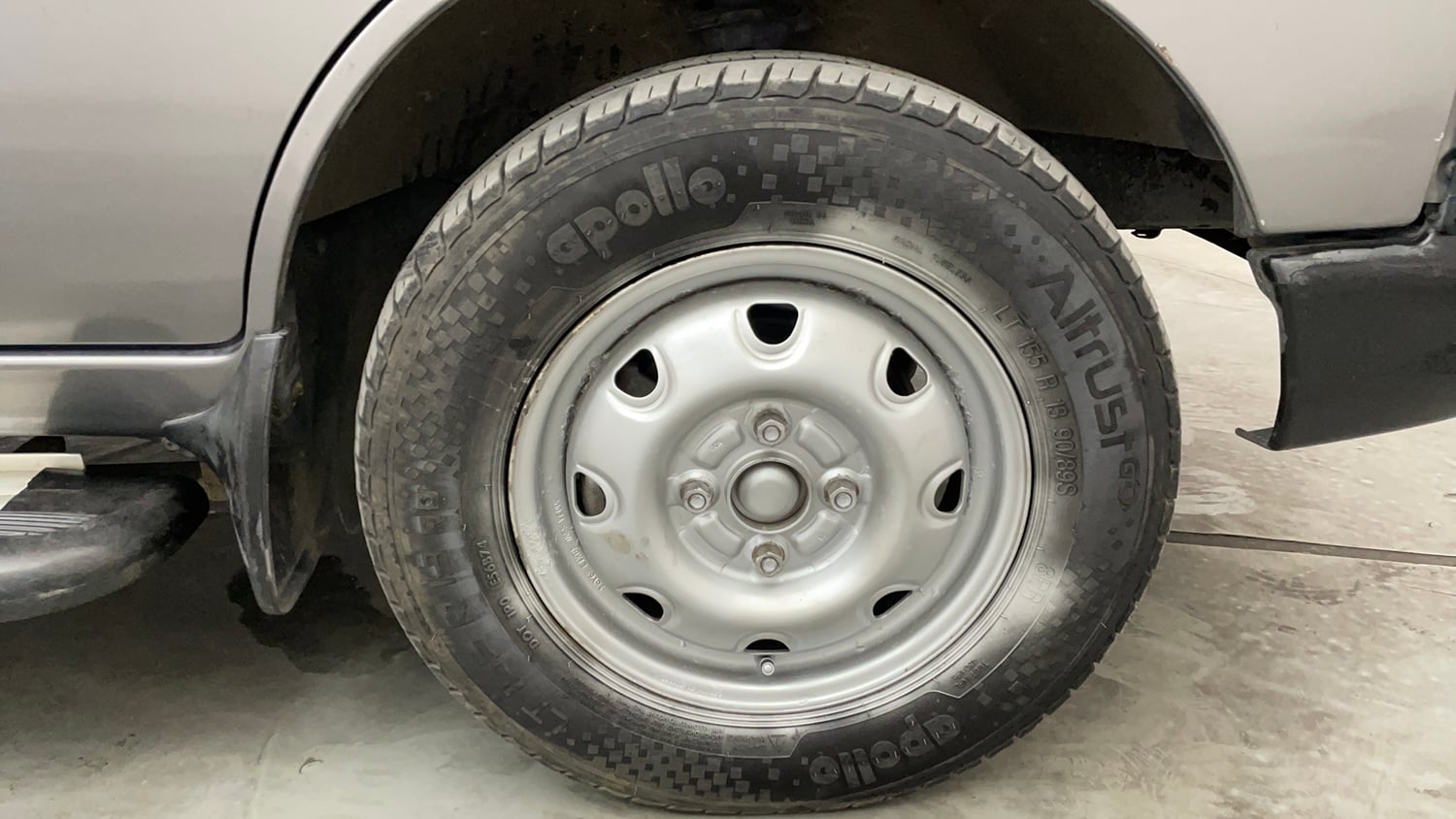 Used 2020 Maruti Suzuki Eeco 5 STR WITH A/C+HTR Petrol Manual tyres RIGHT FRONT TYRE RIM VIEW