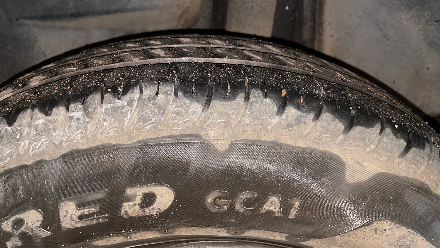 Used 2024 Maruti Suzuki Swift VXi (O) AMT Petrol Automatic tyres LEFT REAR TYRE TREAD VIEW