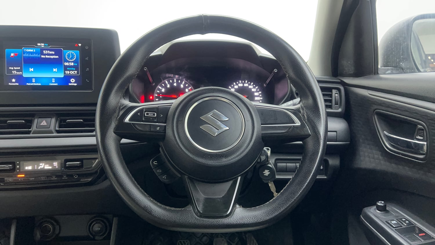 Used 2025 Maruti Suzuki Swift VXi CNG Cng Manual interior STEERING VIEW