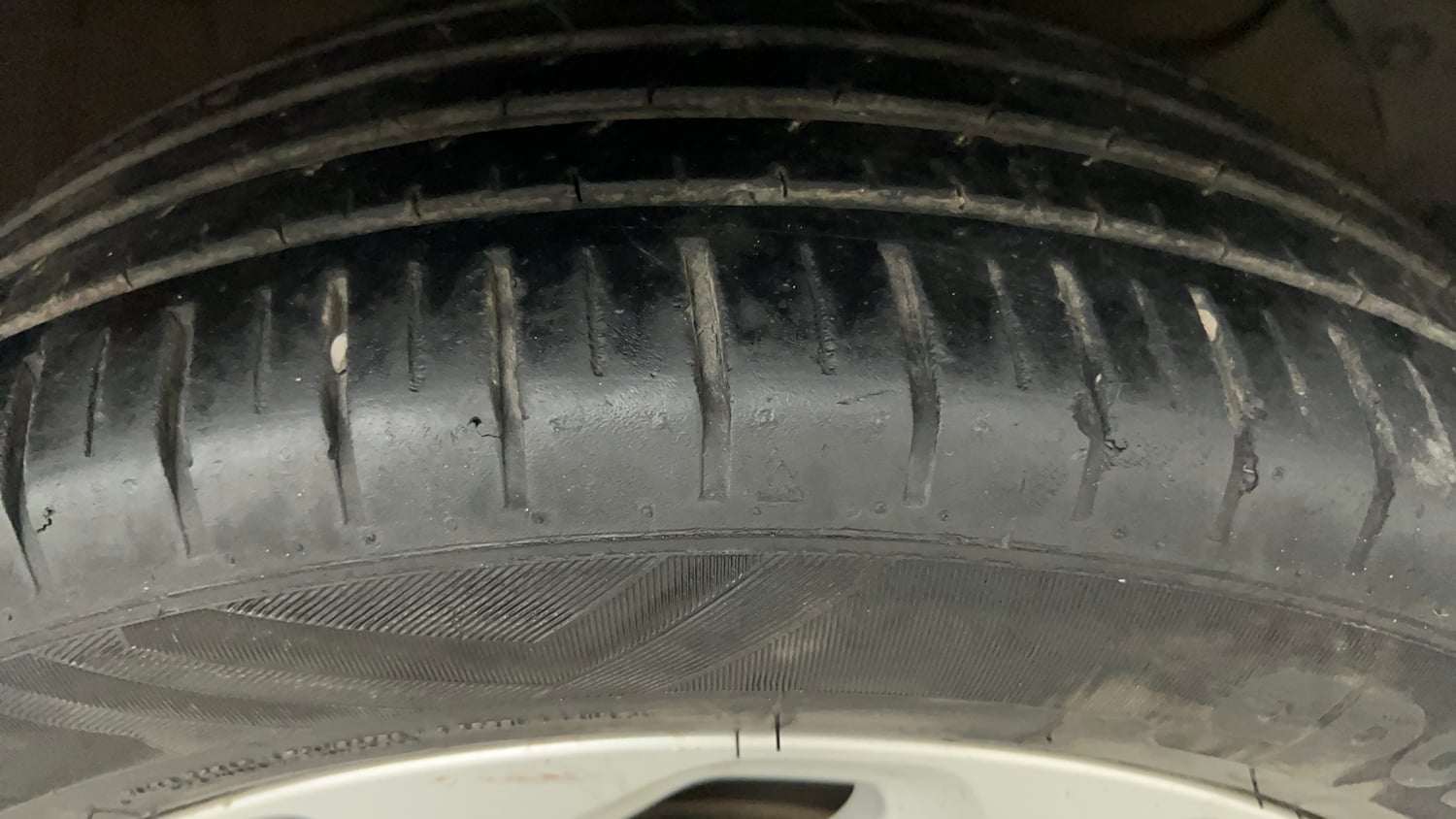 Used 2023 Maruti Suzuki Baleno Zeta MT Petrol Manual tyres RIGHT FRONT TYRE TREAD VIEW