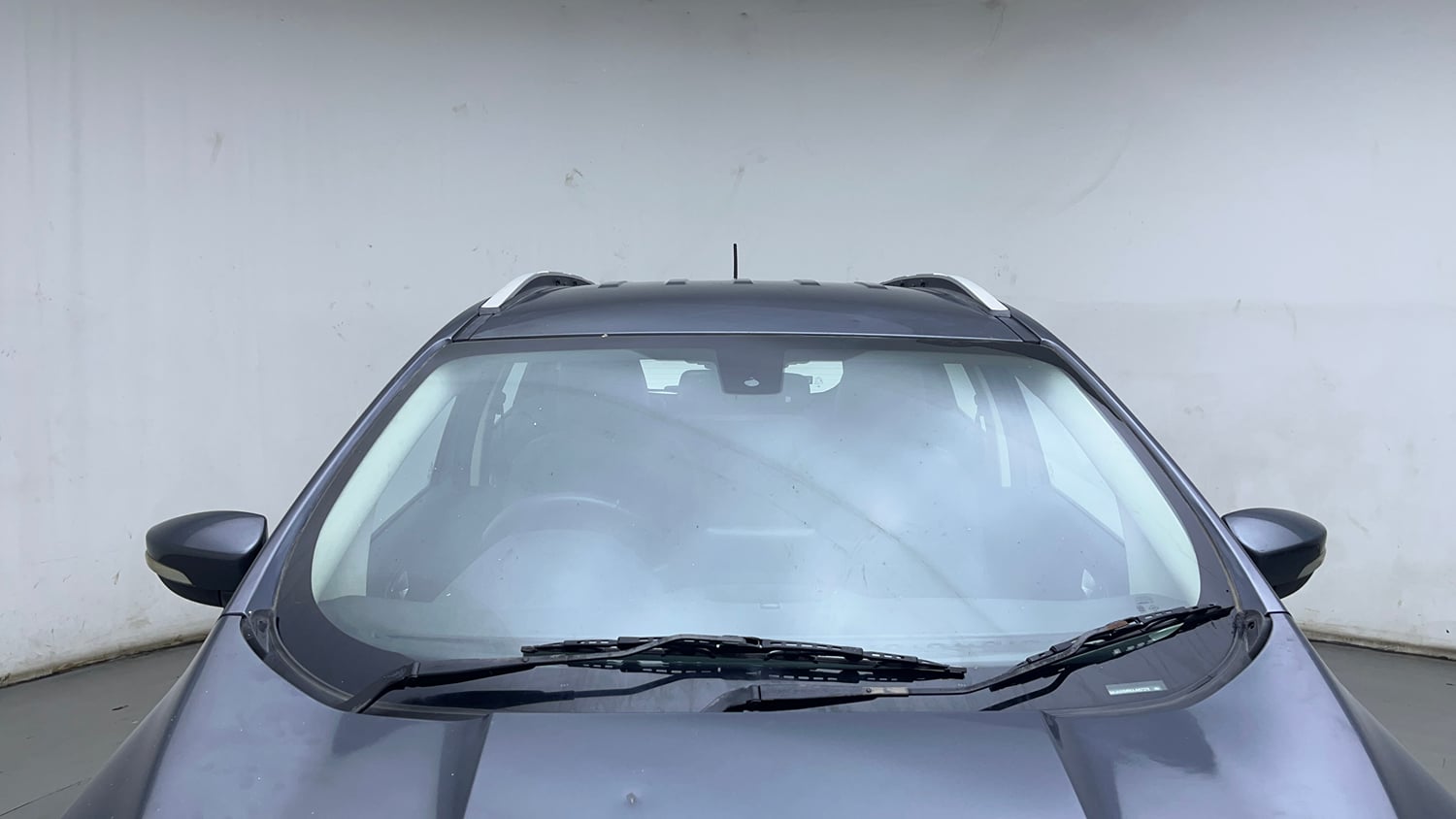 Used 2019 Ford EcoSport Titanium + 1.5L Ti-VCT AT Petrol Automatic exterior FRONT WINDSHIELD VIEW