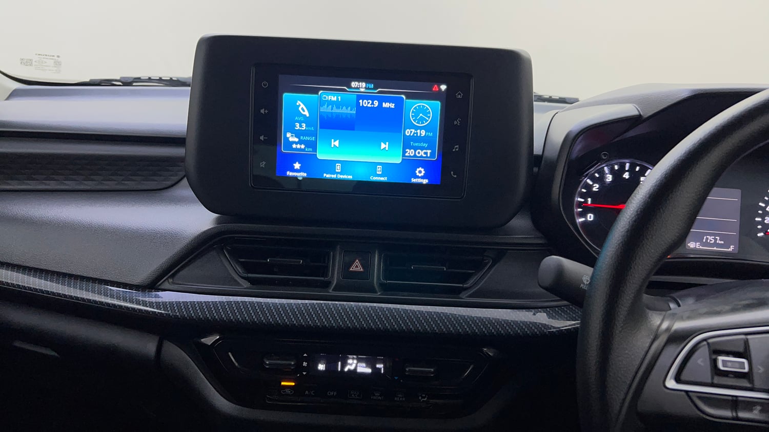 Used 2026 Maruti Suzuki Swift VXi (O) Petrol Manual top_features Integrated (in-dash) music system