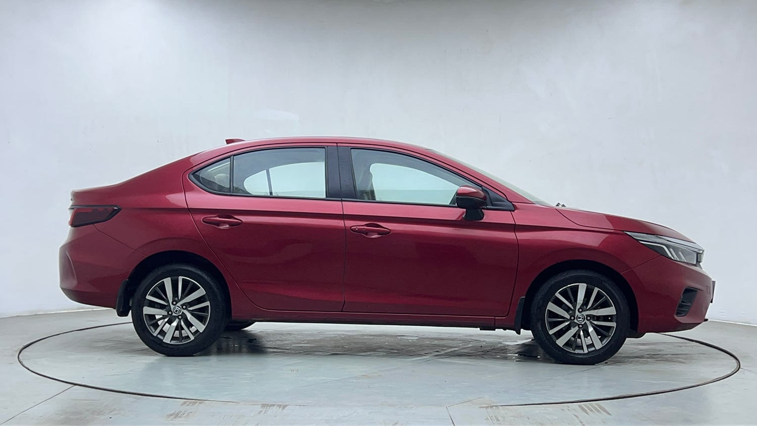 Used 2022 Honda City VX CVT Petrol Petrol Automatic exterior RIGHT SIDE VIEW