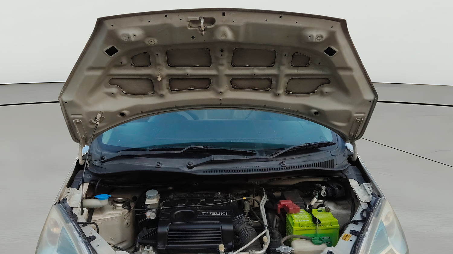 Used 2013 Maruti Suzuki Wagon R VXI Petrol Manual engine ENGINE & BONNET OPEN FRONT VIEW