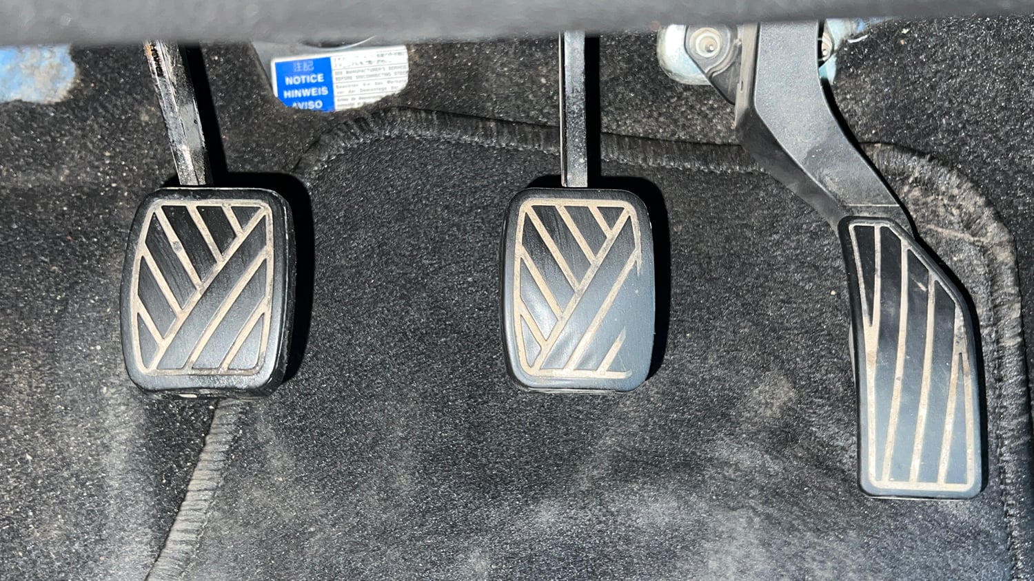 Used 2015 Maruti Suzuki Swift ZXi Petrol Manual interior PEDALS VIEW