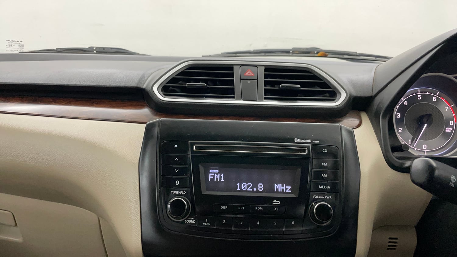 Used 2019 Maruti Suzuki Dzire VXi AMT Petrol Automatic interior MUSIC SYSTEM & AC CONTROL VIEW