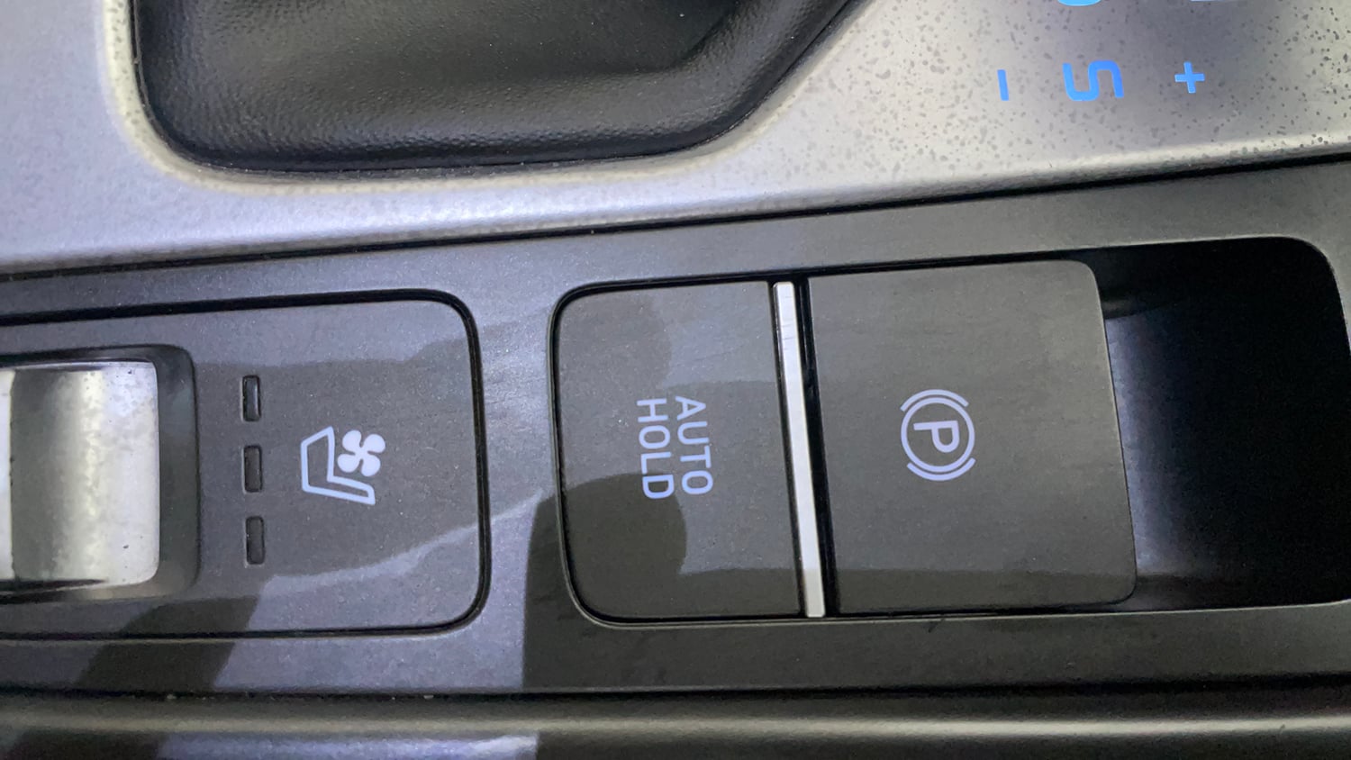 Used 2020 Hyundai Creta SX (O) 1.5 Petrol IVT Petrol Automatic top_features Electronic parking brake