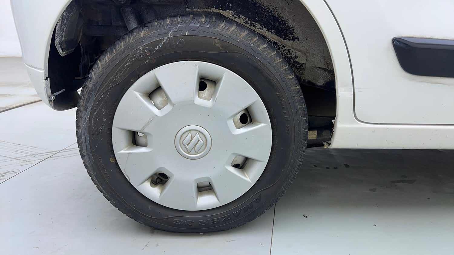Used 2018 Maruti Suzuki Wagon R LXI Petrol Manual tyres RIGHT REAR TYRE RIM VIEW