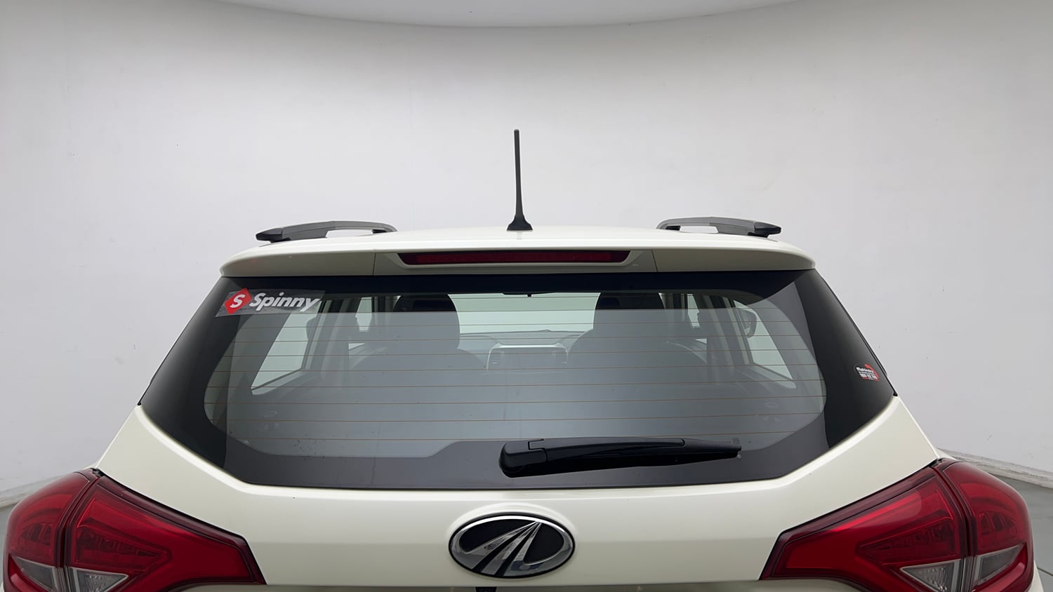 Used 2021 Mahindra XUV 300 W8 1.2 Petrol Petrol Manual exterior BACK WINDSHIELD VIEW