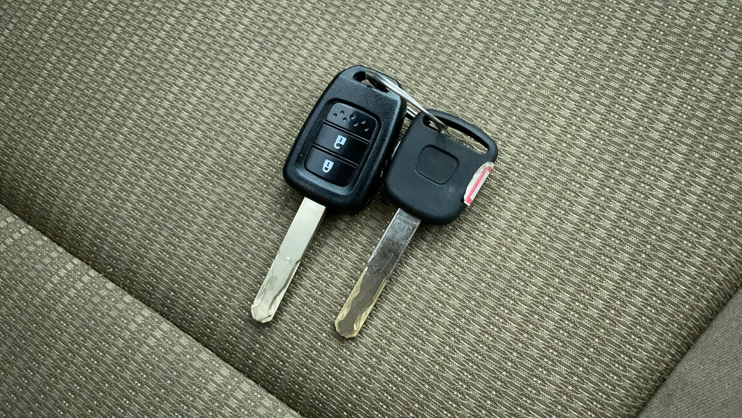 Used 2015 Honda Jazz V AT Petrol Petrol Automatic extra CAR KEY VIEW