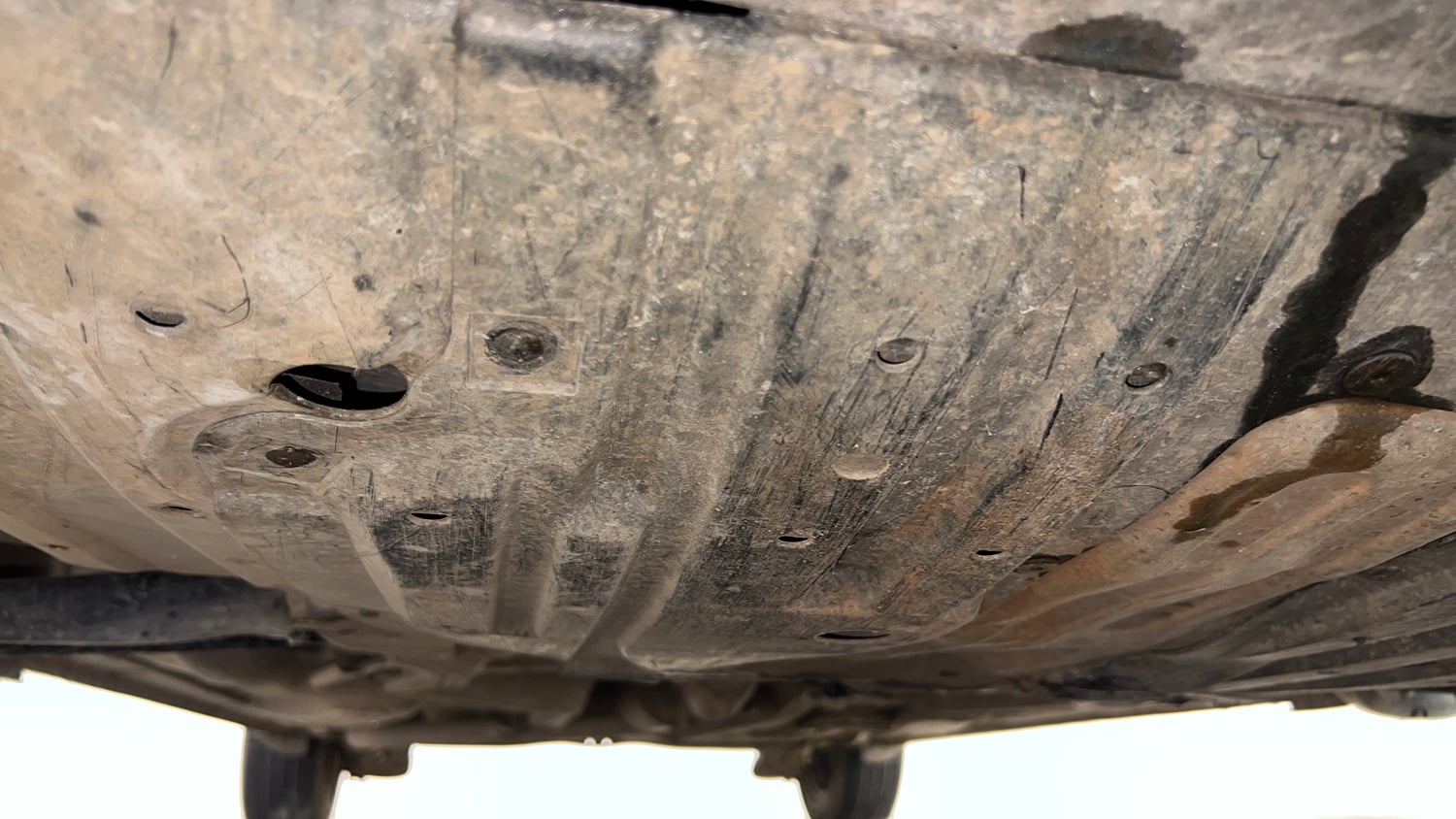 Used 2013 Honda Amaze 1.5 S i-DTEC Diesel Manual extra FRONT LEFT UNDERBODY VIEW