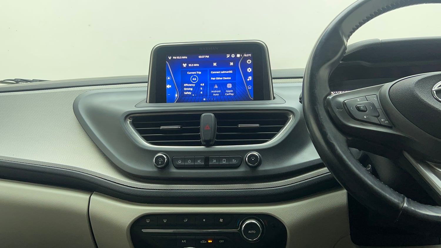 Used 2021 Tata Altroz XZ Petrol Petrol Manual top_features Integrated (in-dash) music system
