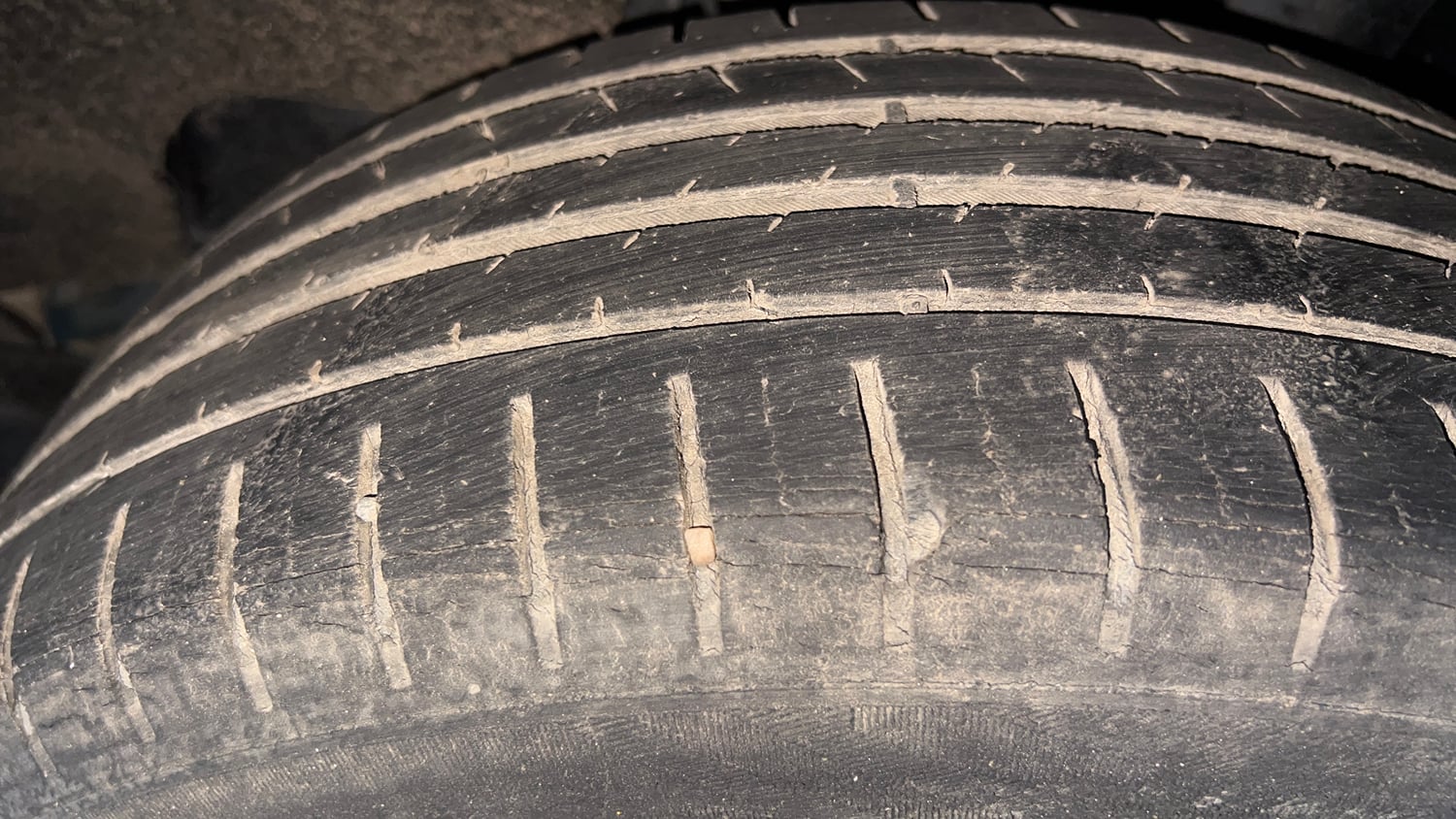 Used 2018 Maruti Suzuki Baleno Zeta 1.2 Petrol Manual tyres LEFT REAR TYRE TREAD VIEW