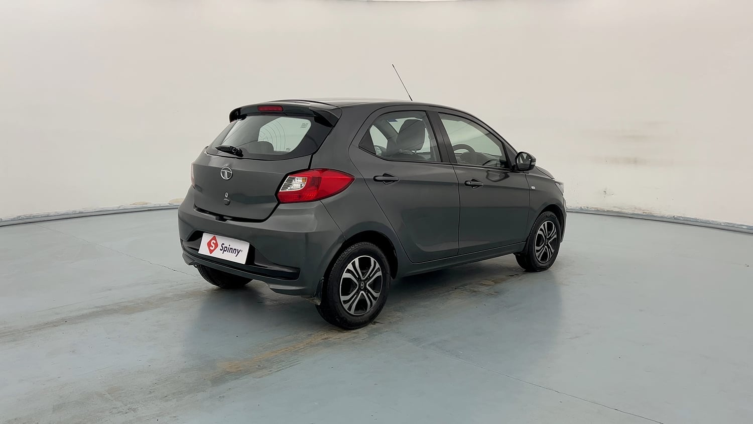 Used 2021 Tata Tiago XZ Petrol Manual exterior RIGHT REAR CORNER VIEW