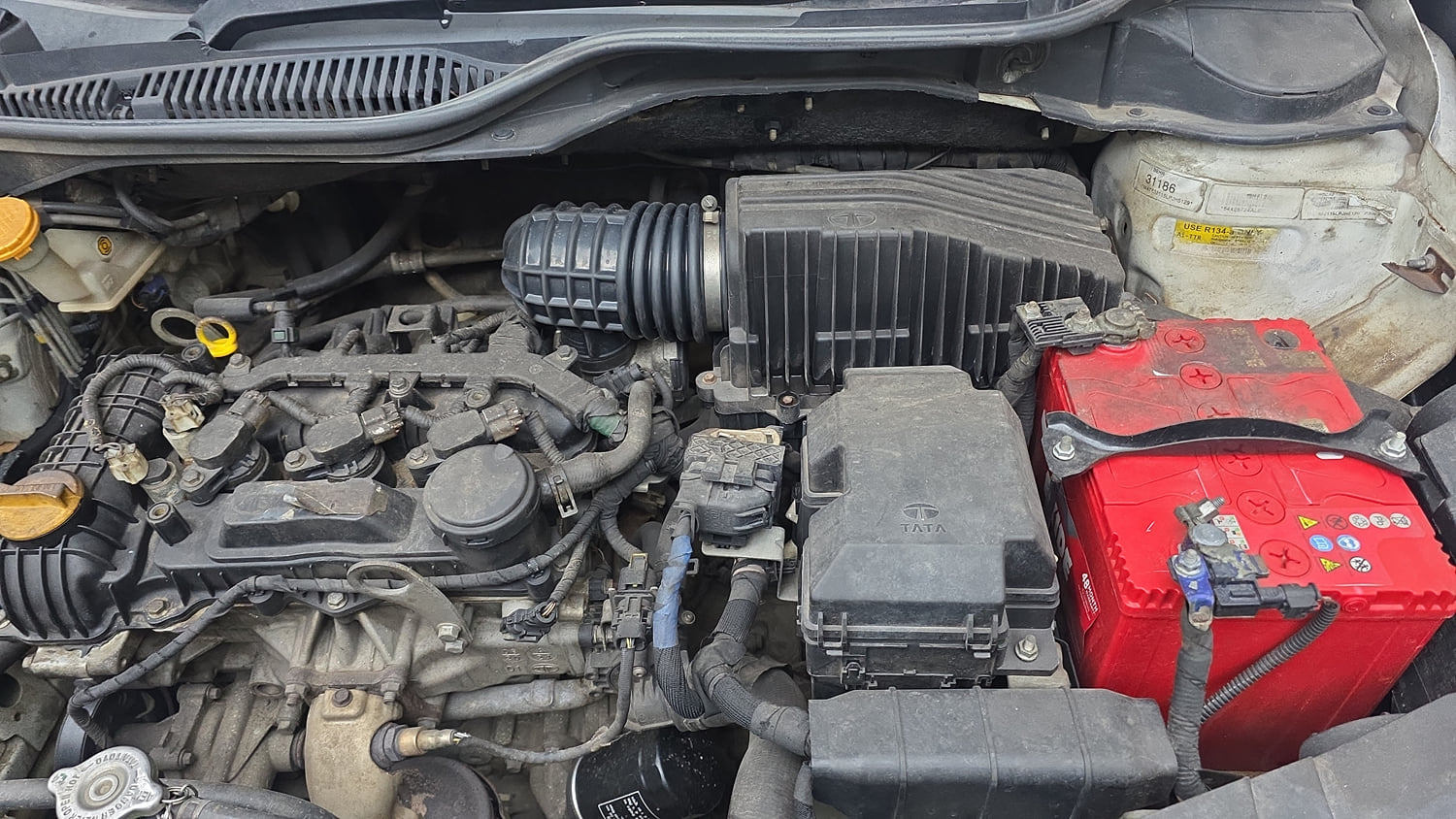 Used 2020 Tata Altroz XZ Petrol Petrol Manual engine ENGINE LEFT SIDE VIEW