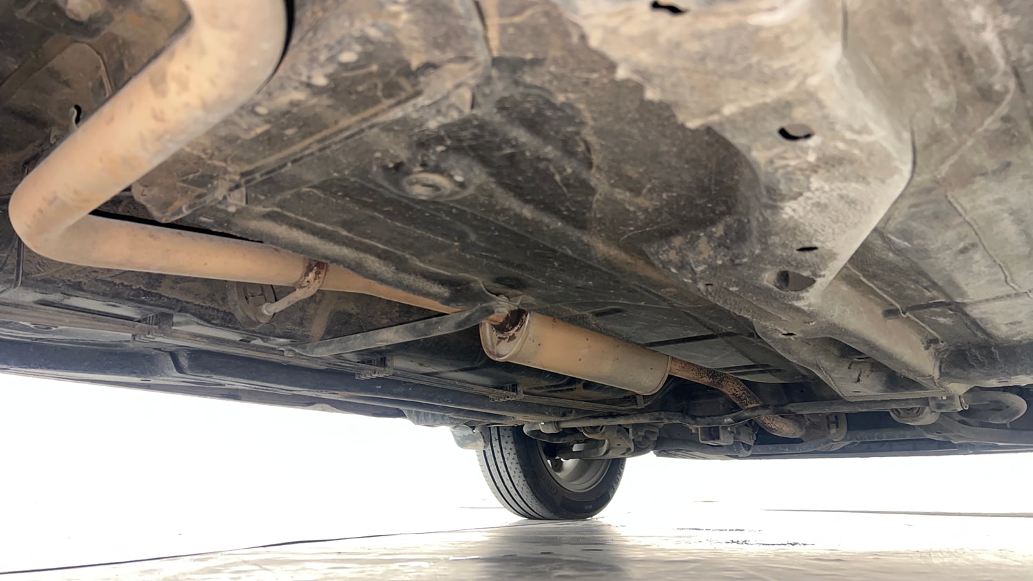 Used 2022 Tata Tiago XZA Plus Petrol Automatic extra REAR RIGHT UNDERBODY VIEW