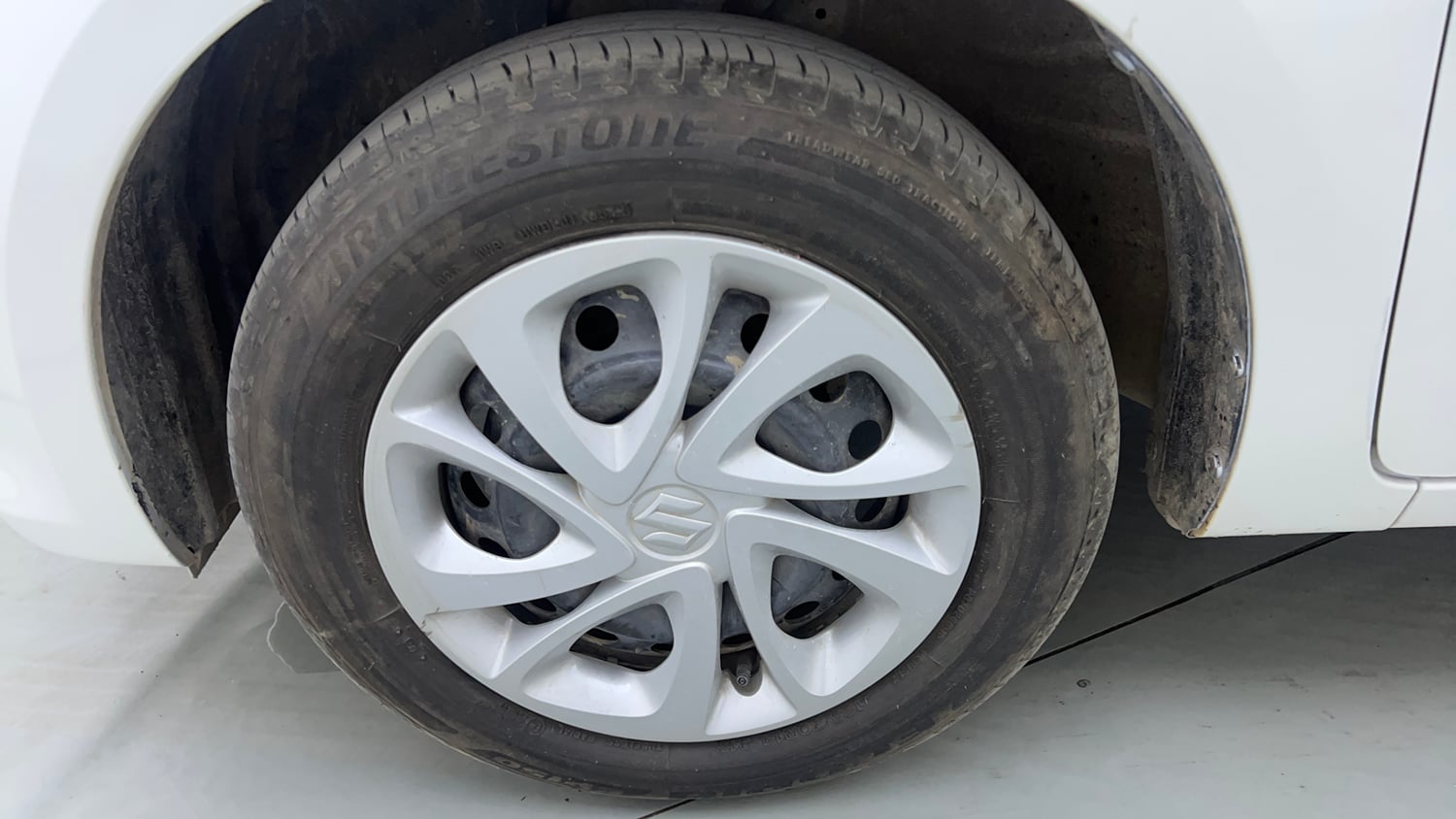 Used 2025 Maruti Suzuki Celerio VXi Petrol Manual tyres LEFT FRONT TYRE RIM VIEW