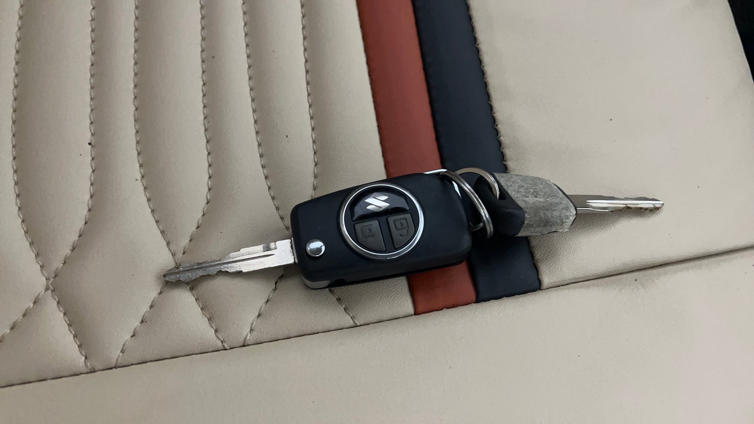 Used 2014 Maruti Suzuki Swift Dzire VDI Diesel Manual extra CAR KEY VIEW