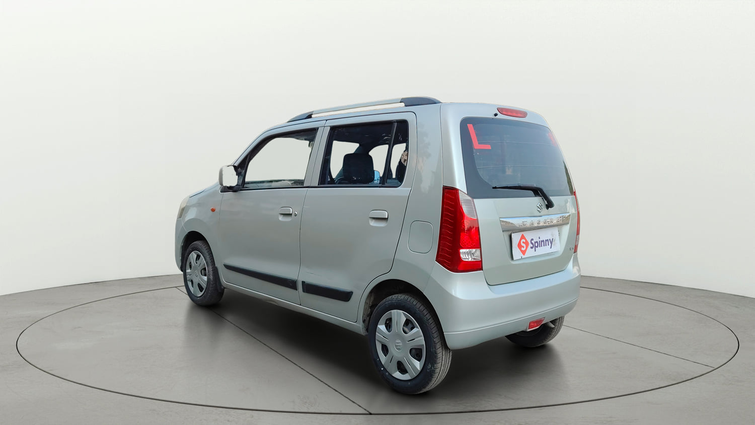 Used 2015 Maruti Suzuki Wagon R VXI Petrol Manual exterior LEFT REAR CORNER VIEW