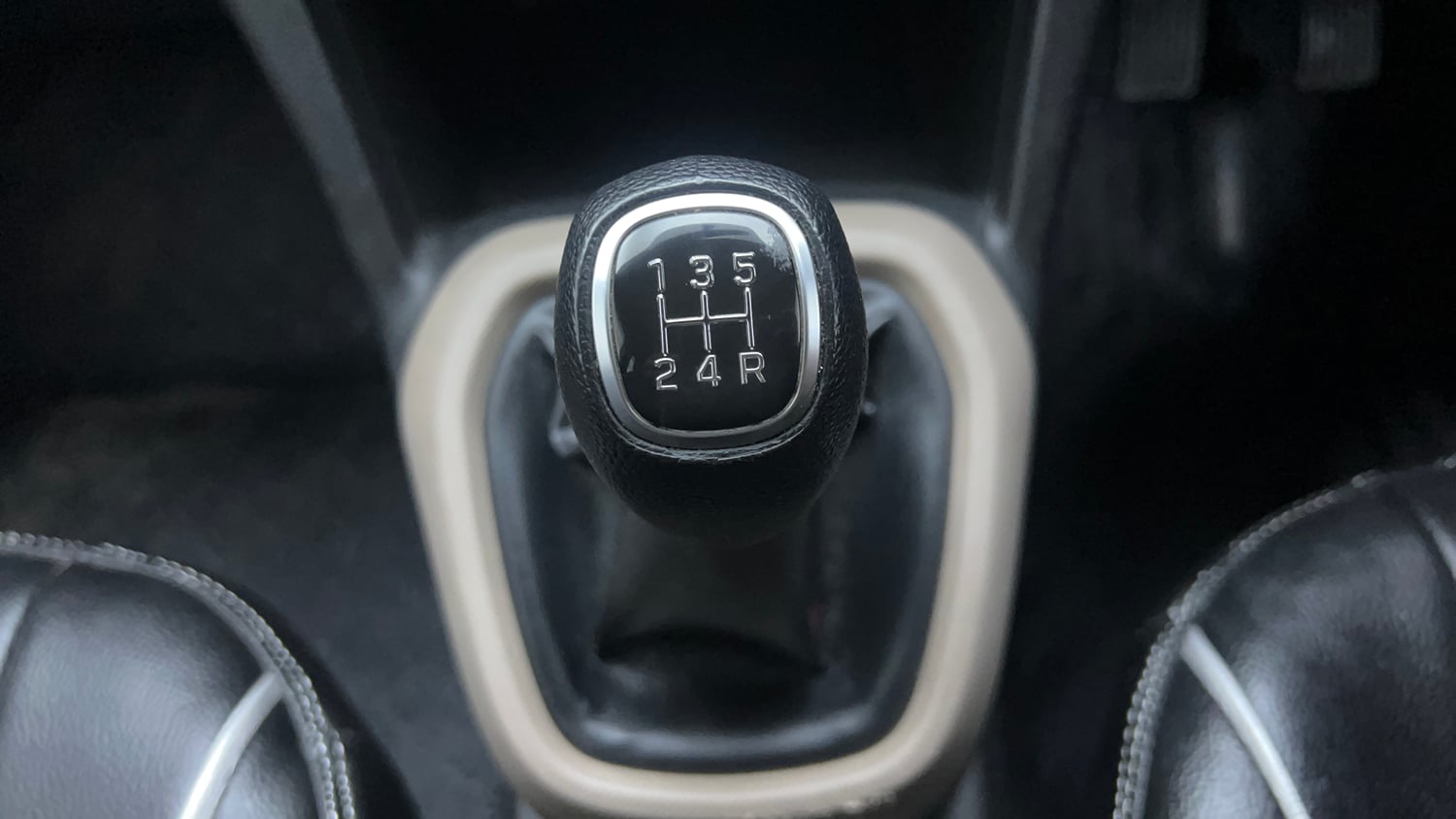 Used 2018 Hyundai Grand i10 Asta 1.2 Kappa VTVT Petrol Manual interior GEAR  KNOB VIEW