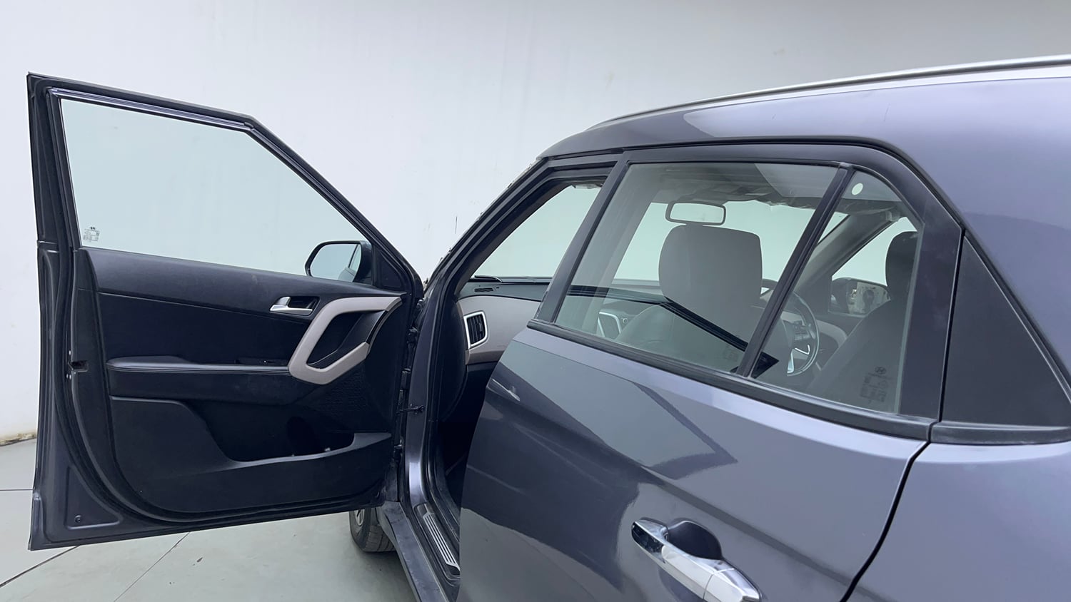 Used 2018 Hyundai Creta SX 1.6 CRDI (O) Diesel Manual interior LEFT FRONT DOOR OPEN VIEW
