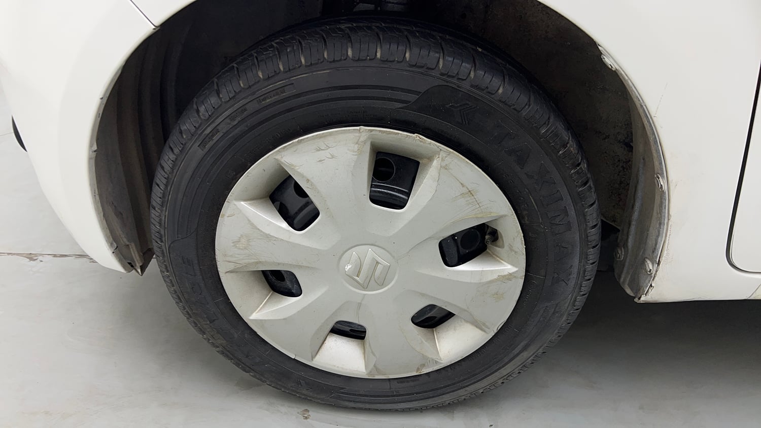 Used 2022 Maruti Suzuki Wagon R VXI 1.0 Petrol Manual tyres LEFT FRONT TYRE RIM VIEW