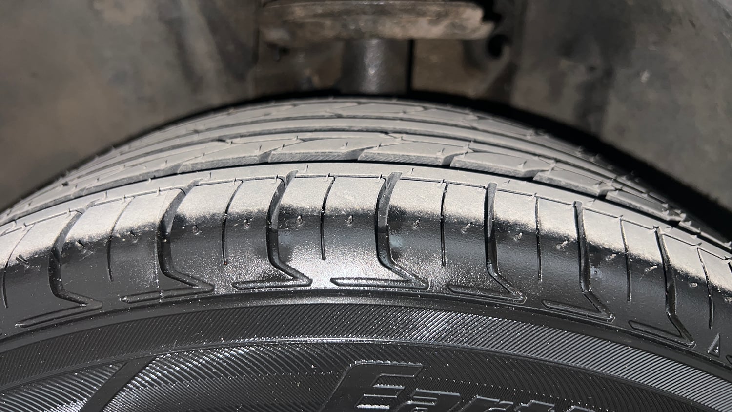 Used 2021 Tata Altroz XZ Petrol Petrol Manual tyres LEFT FRONT TYRE TREAD VIEW